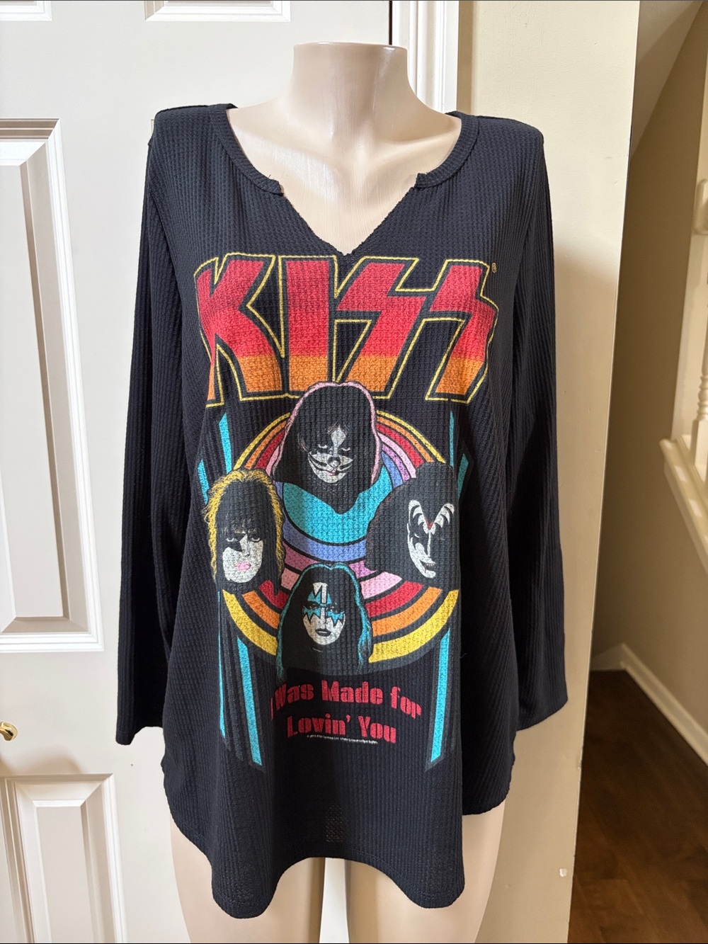 Torrid  The Vinyl Icons Kiss Black L/S Graphic Tee with Multicolor Retro Logo, 1
